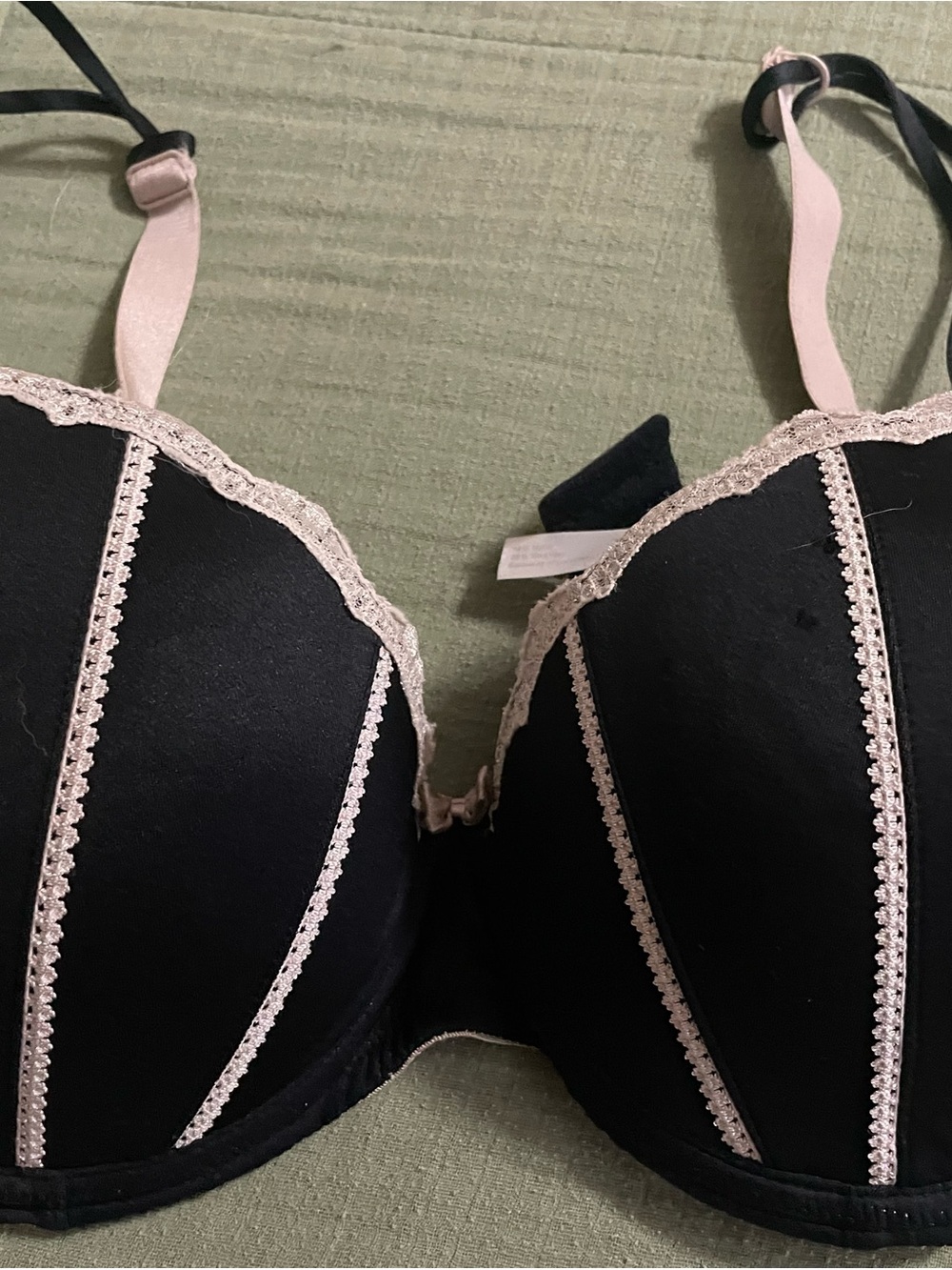 Apt. 9 Black Bra with Light Pink Lace Trim